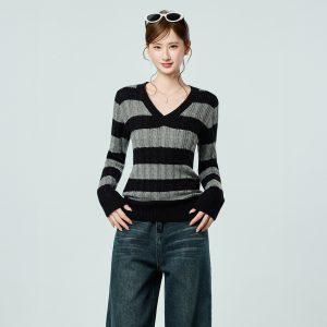 Women's V-Neck Striped Knit Sweater Casual Pullover Top 2026 Spring