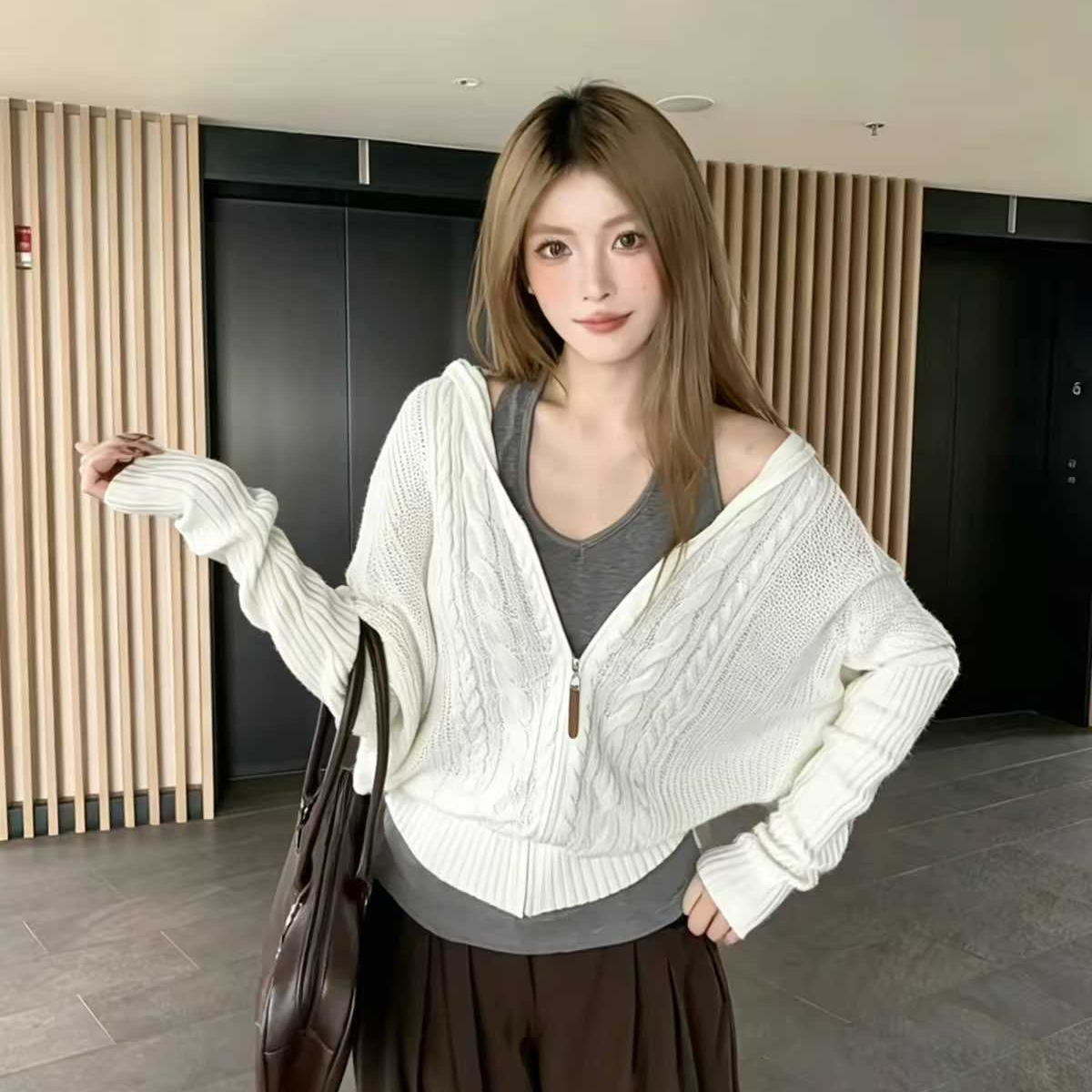 Korean Style Batwing Sleeve Hooded Knit Cardigan Women 2025 Early Autumn Zip Design Casual Pullover Sweater Coat - Image 5