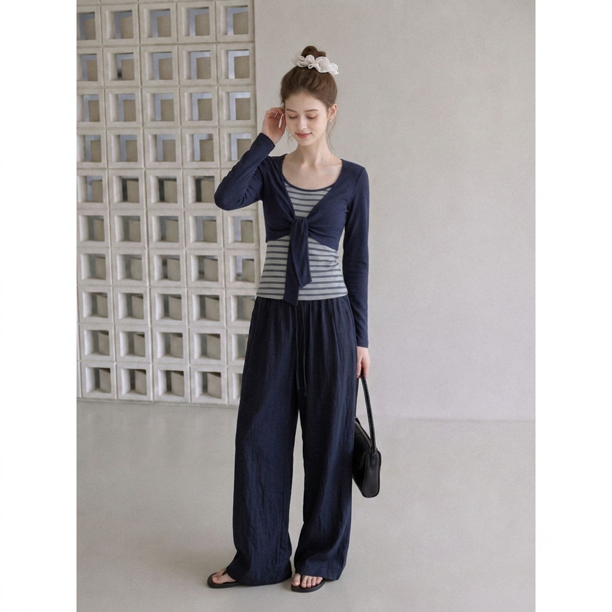 2026 Early Autumn Women's Slim Fit Striped Contrast Color Two-Piece Tie Long Sleeve T-Shirt - Image 5