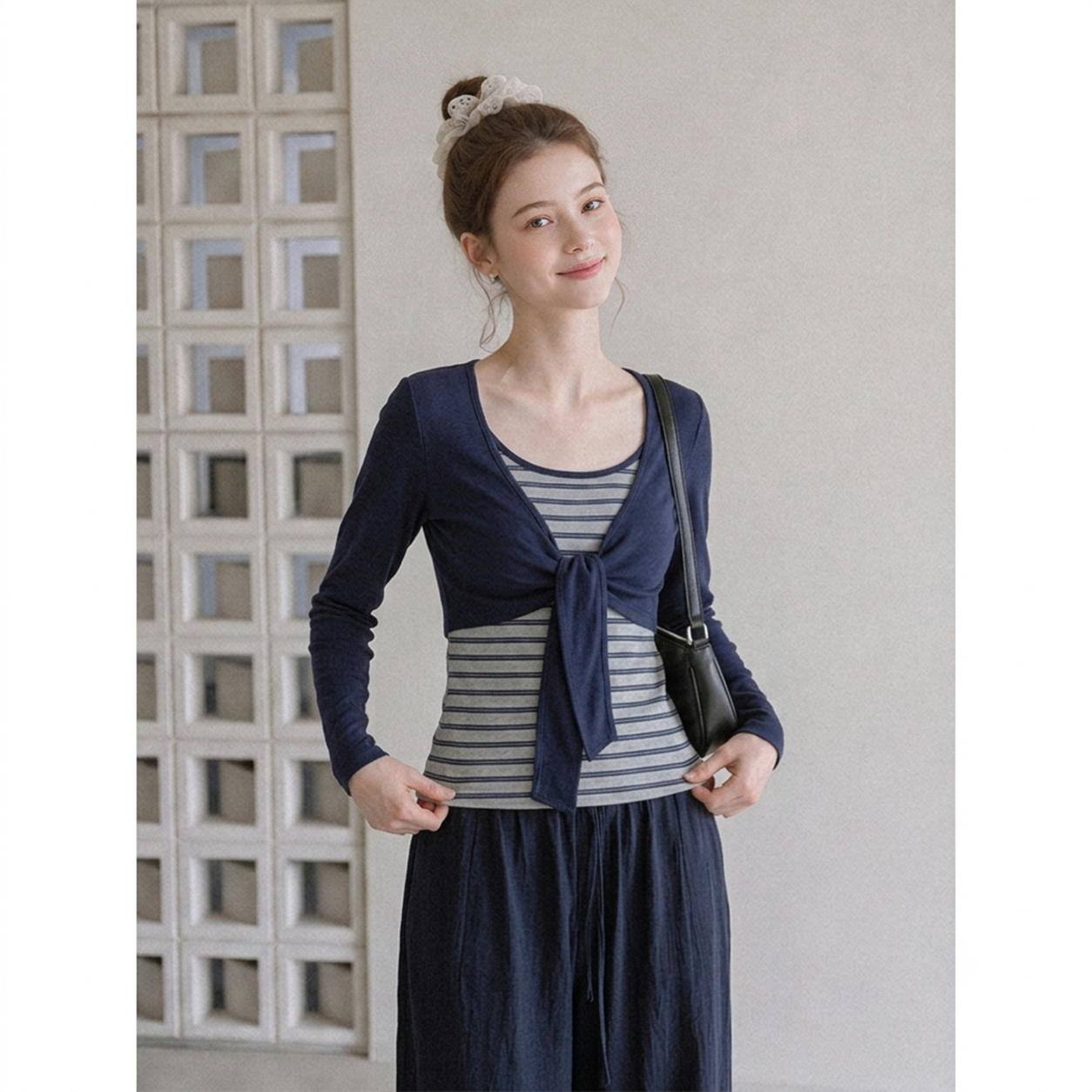 2026 Early Autumn Women's Slim Fit Striped Contrast Color Two-Piece Tie Long Sleeve T-Shirt - Image 2